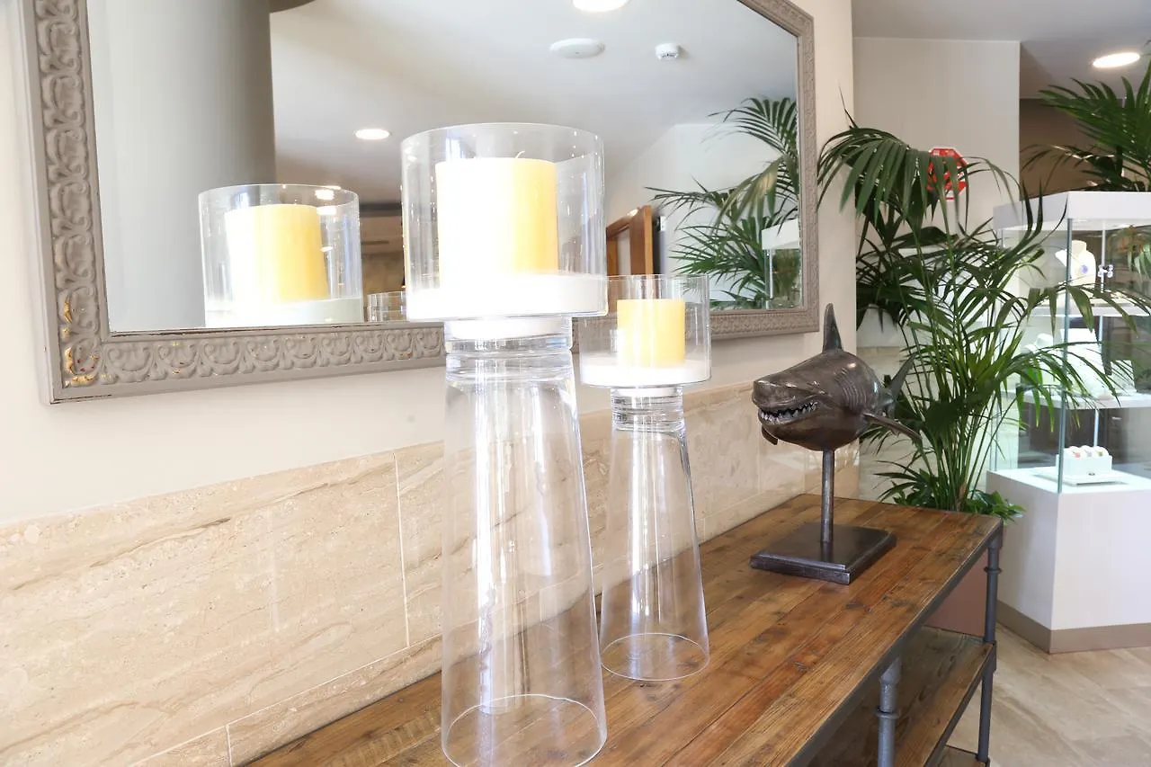 Hotel Metropol Lloret de Mar 4*,  Spain